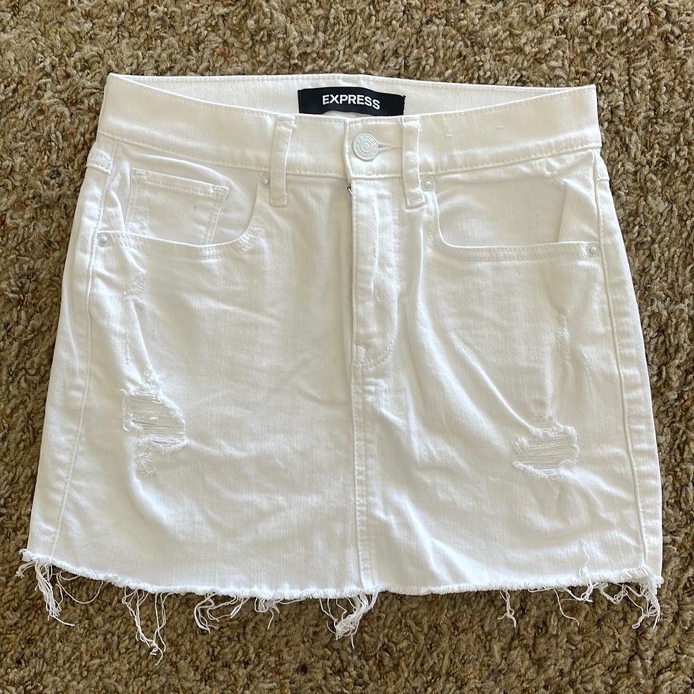 Mid-Rise Mini Skirt